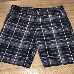 Hurley 4 pocket Shorts 🩳 in Blue and Gray Plaid.
